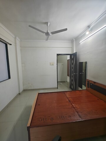 Room in 2 BHK Apartment at Nerul – for Sale