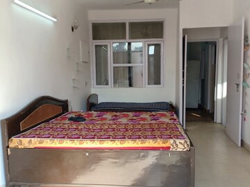 Bedroom in 2 BHK Apartment at Saket – for Rent