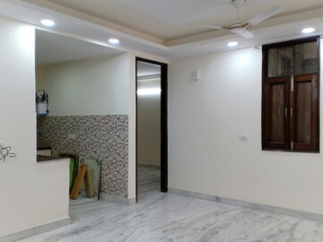 Room in 3 BHK Apartment at Khirki Extension – for Rent