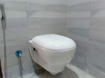 Bathroom in 3 BHK Apartment at Khirki Extension – for Rent