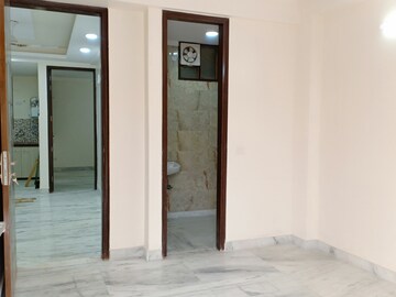 Room in 3 BHK Apartment at Khirki Extension – for Rent