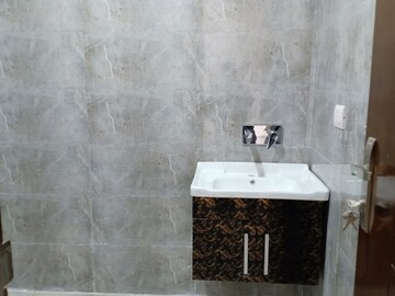 Bathroom in 3 BHK Apartment at Khirki Extension – for Rent