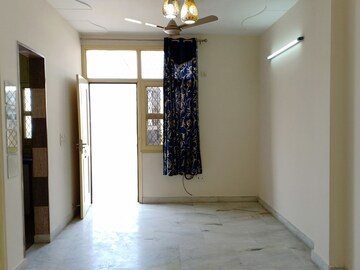 Room in 1 BHK Apartment at Khirki Extension – for Rent