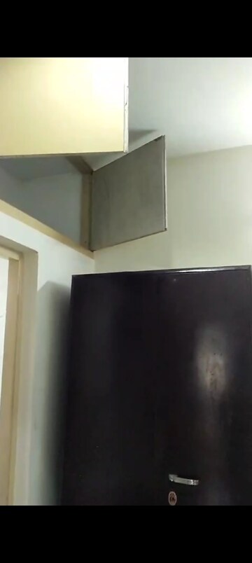 Room in 1 RK Apartment at Sarita Vihar – for Rent