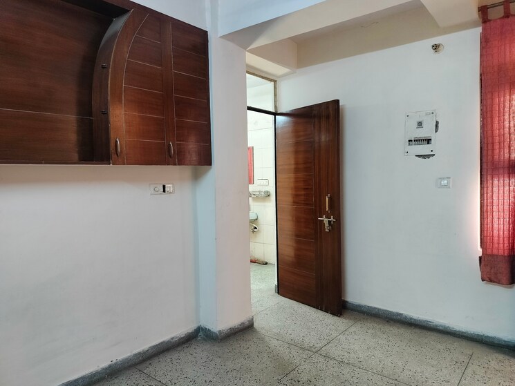 Room, jasola vihar 1 Bedroom 516 Sq.Ft. Apartment In Jasola Vihar Delhi 8241878