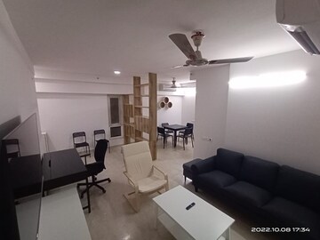 2 BHK Apartment For Rent in Kanakia Paris Bandra East Mumbai  8241880