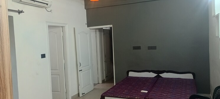 Bedroom, ludhiana chandigarh hwy 1 Bedroom 80 Sq.Yd. Apartment In LudhianA Chandigarh Hwy Mohali 8241944