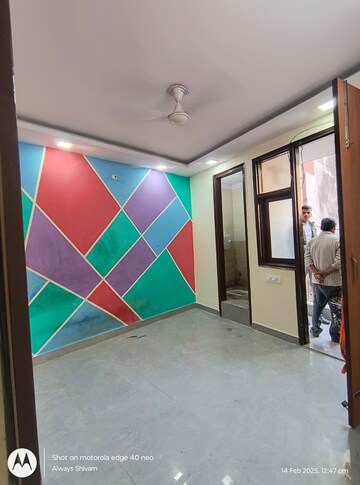 Room in 2 BHK Builder Floor at Govindpuri – for Rent