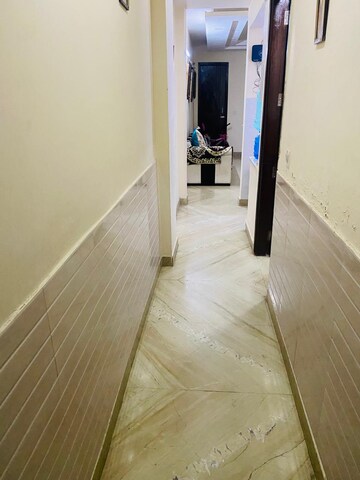 Building Lobby in 3 BHK Builder Floor at Govindpuri – for Rent