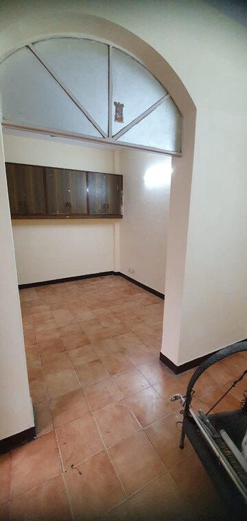 Room in 2 BHK Builder Floor at Govindpuri – for Rent