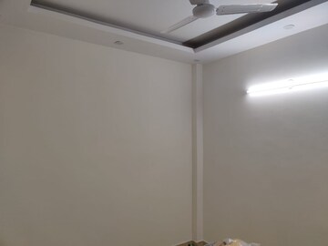 Furnished Amenities in 2 BHK Builder Floor at Govindpuri – for Rent
