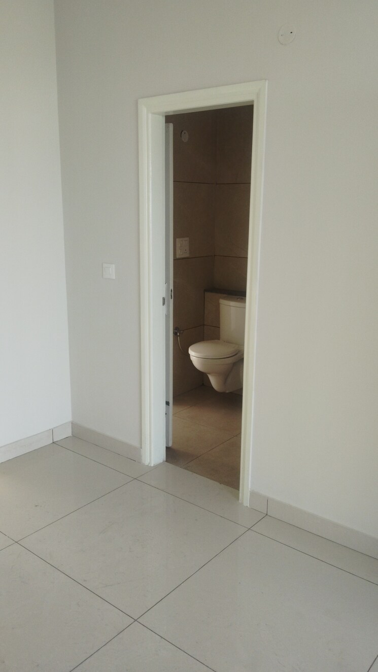 Room, sector 127 2.5 Bedroom 1000 Sq.Ft. Builder Floor In Sector 127 Mohali 8242193