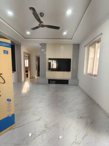 Room in 3 BHK Apartment at Raghavendra Arcade, Kondapur – for Rent