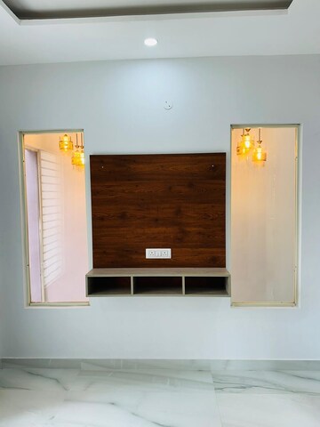 Room in 2.5 BHK Independent House at Sector 4 – for Rent
