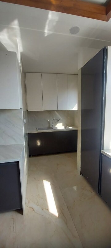 Kitchen in 4 BHK Builder Floor at Sector 28 – for Rent