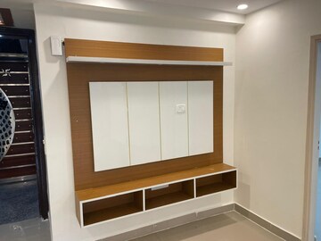 Room in 3 BHK Apartment at Aims Greens Avenue, Sector 4, Greater Noida – for Rent