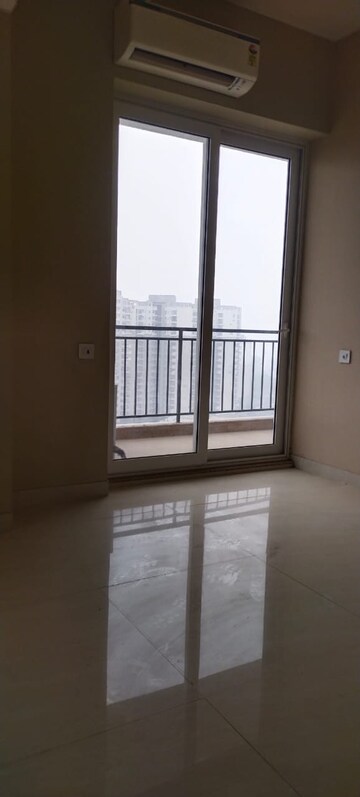 2 BHK Apartment For Rent in Signature Orchard Avenue 2, Sector 93