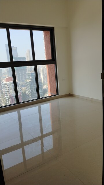 2 BHK Apartment For Rent in Lodha Vista, Lower Parel