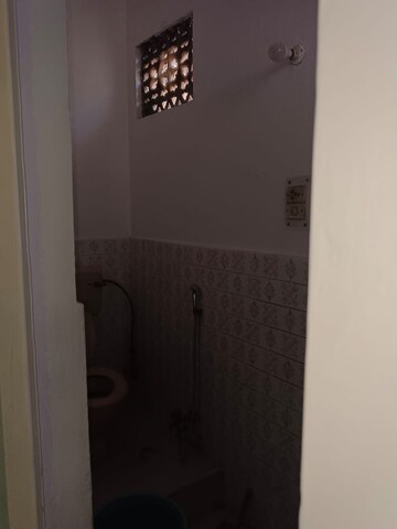 Bathroom in 1 BHK Builder Floor at Lajpat Nagar 4 – for Rent