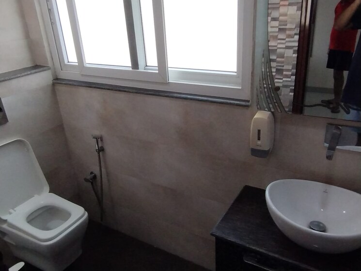 Attached Bathroom, sector 12 dwarka 3 Bedroom 1800 Sq.Ft. Apartment In Sector 12 Dwarka Delhi 8242312