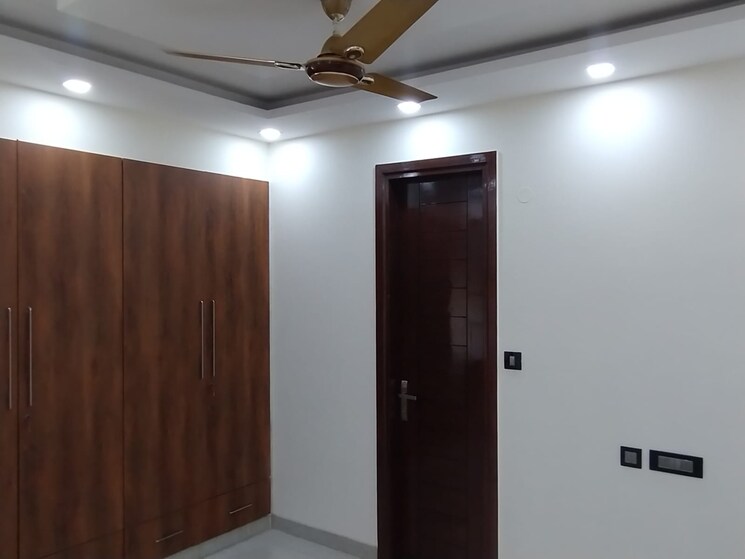 undefined, sector 12 dwarka 3 Bedroom 1800 Sq.Ft. Apartment In Sector 12 Dwarka Delhi 8242312