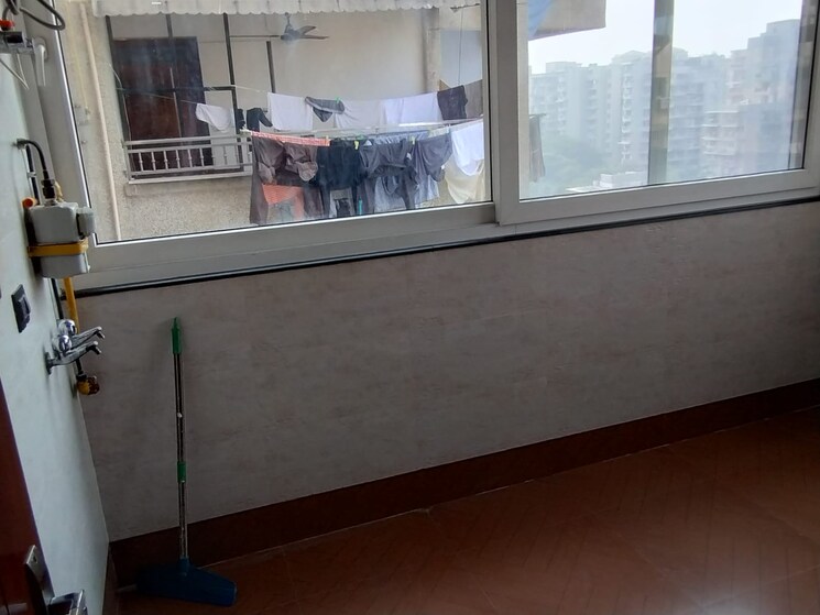 Other, sector 12 dwarka 3 Bedroom 1800 Sq.Ft. Apartment In Sector 12 Dwarka Delhi 8242312