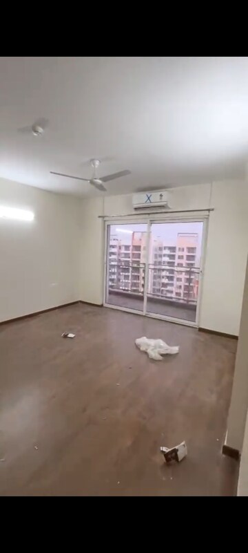 Room in 3 BHK Apartment at Shapoorji Pallonji Joyville Phase 2, Sector 102 – for Sale