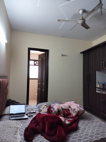Bedroom in 3 BHK Builder Floor at Sector 51 – for Rent