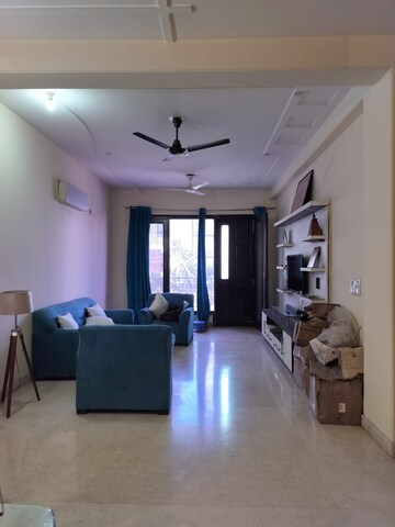Living Room in 3 BHK Builder Floor at Sector 51 – for Rent