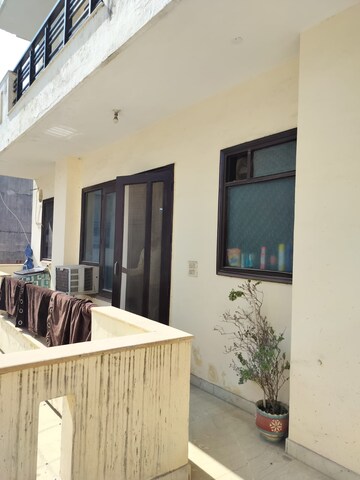 Balcony in 3 BHK Builder Floor at Sector 51 – for Rent