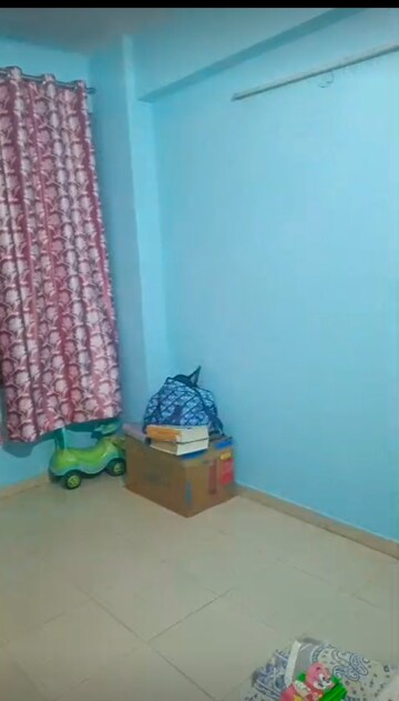 Room in 3 BHK Apartment at Auric City Homes, Sector 82 – for Sale