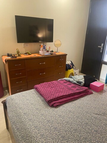 Bedroom in 3 BHK Builder Floor at AEZ Aloha, Sector 57 – for Rent