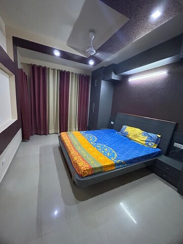 Bedroom in 2 BHK Apartment at Omaxe Heights, Sector 86 – for Rent