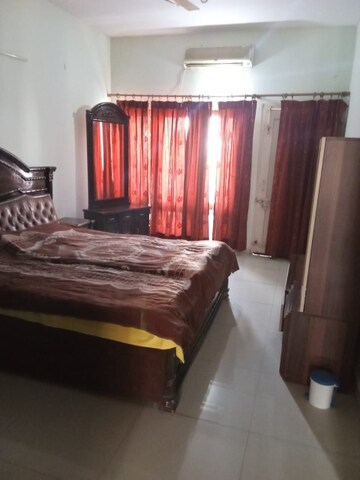 Bedroom in 2 BHK Independent House at Aliganj – for Rent
