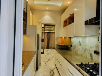 Kitchen in 3 BHK Builder Floor at Central Park 3 Flower Valley, Sohna Sector 33 – for Rent