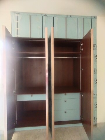 Furnished Amenities in 3 BHK Builder Floor at Sector 85 – for Sale