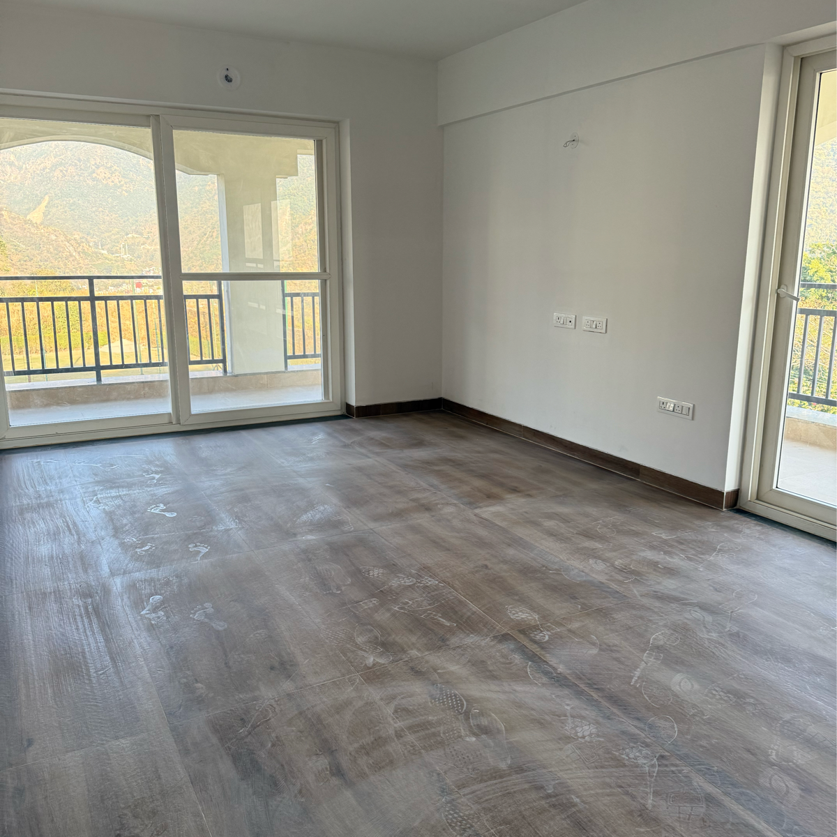 3.5 BHK + Servant Room Apartment For Sale in Pacific Eiffel Homes