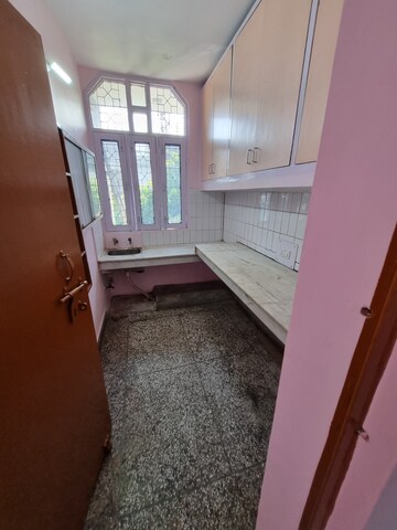 Balcony in 1 BHK Builder Floor at RWA Apartments Sector 45, Sector 45 – for Rent