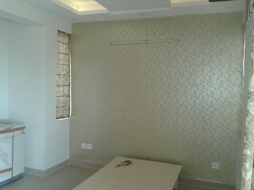 Room in 3 BHK Apartment at Puri Vip Floors, Sector 81 – for Rent