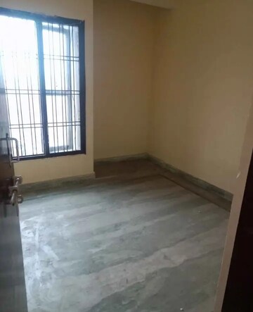 Room in 2 BHK Independent House at Aliganj – for Rent