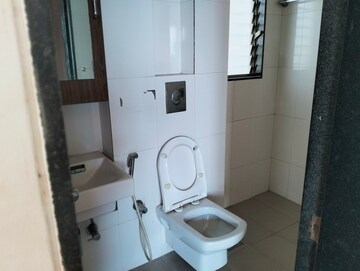 Bathroom in 1.5 BHK Apartment at Lodha Casa Royale, Balkum Pada – for Rent