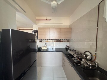 Kitchen in 1.5 BHK Apartment at Indiabulls One Indiabulls Park, New Panvel – for Rent
