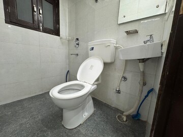 Bathroom in 4 BHK Builder Floor at Sector 45 – for Rent