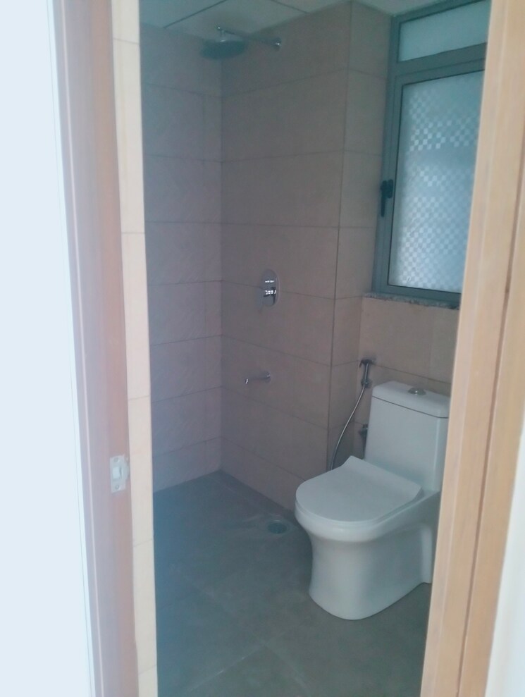 Bathroom, kalpataru-immensa 2 Bedroom 599 Sq.Ft. Apartment In Kolshet Road Thane 8242883