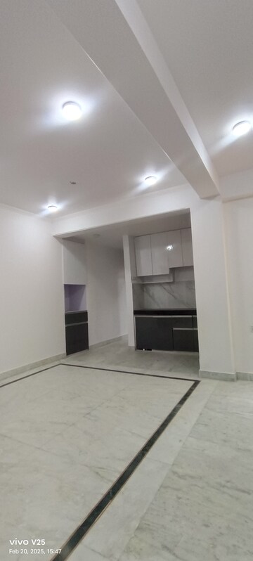 Kitchen in 3 BHK Builder Floor at Vaishali Media Apartment, Vaishali Sector 5 – for Sale
