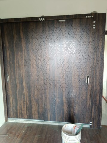 Furnished Amenities in 2 BHK Apartment at BPTP Discovery Park, Sector 80 – for Rent