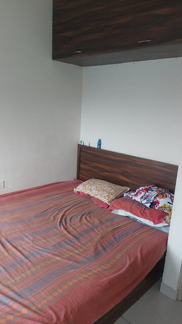 Bedroom in 2.5 BHK Apartment at Magarpatta Nova, Mundhwa – for Rent