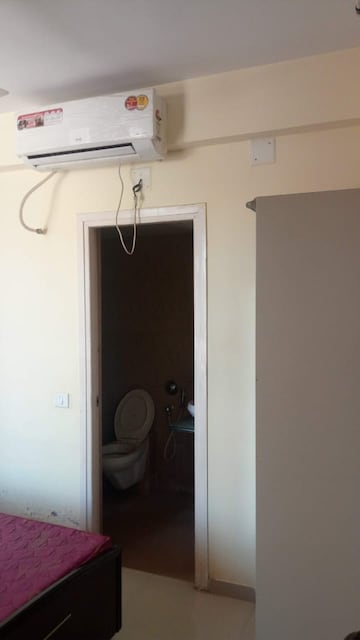 Room in 3 BHK Apartment at Sargasan – for Rent
