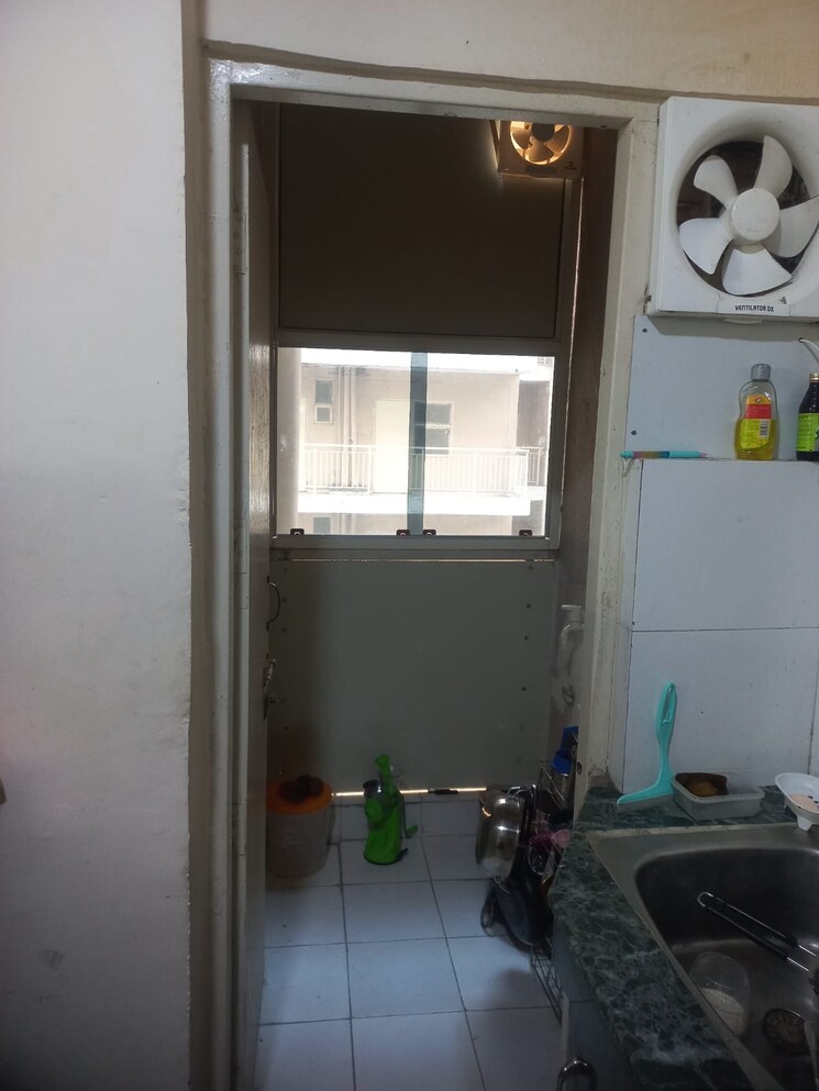 Bathroom, adore-happy-homes-exclusive 3 Bedroom 645 Sq.Ft. Apartment In Sector 86 Faridabad 8243070