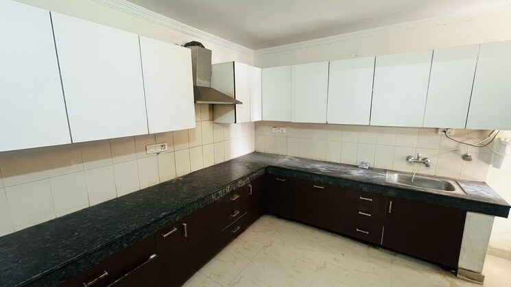 Kitchen, maya-garden-city 3 Bedroom 1852 Sq.Ft. Apartment In Lohgarh Zirakpur 8243079